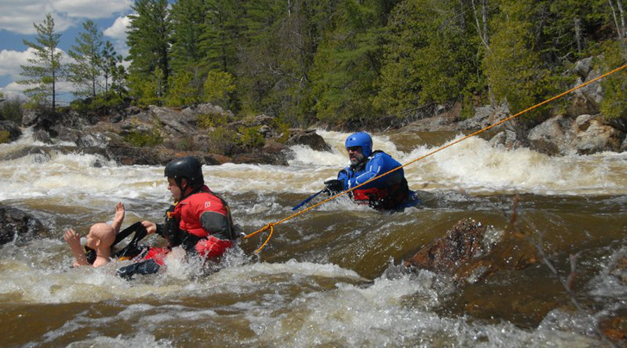 Foot entrapment rescue in whitewater Foot entrapment in whitewater rescue scenario Foot entrapment evaluation and rescue chart